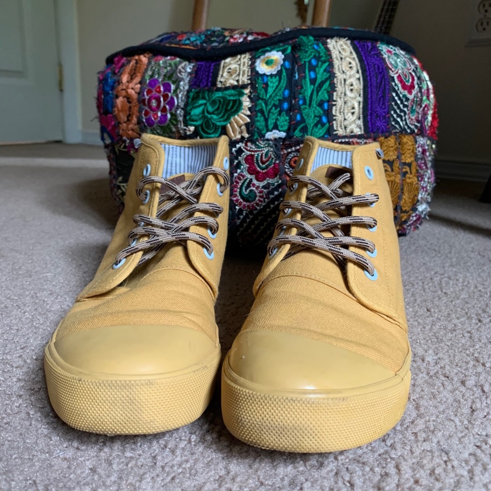 BANGS SNEAKERS